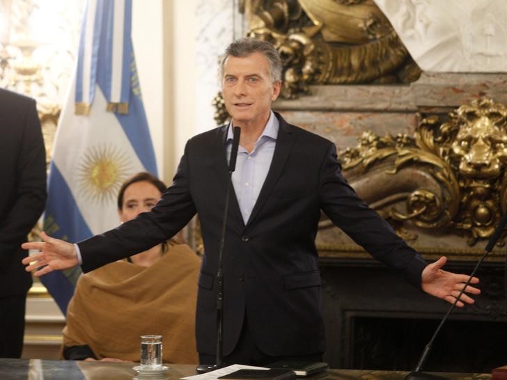 © Reuters. Una huelga contra Macri paraliza Argentina; bancos y granos afectados
