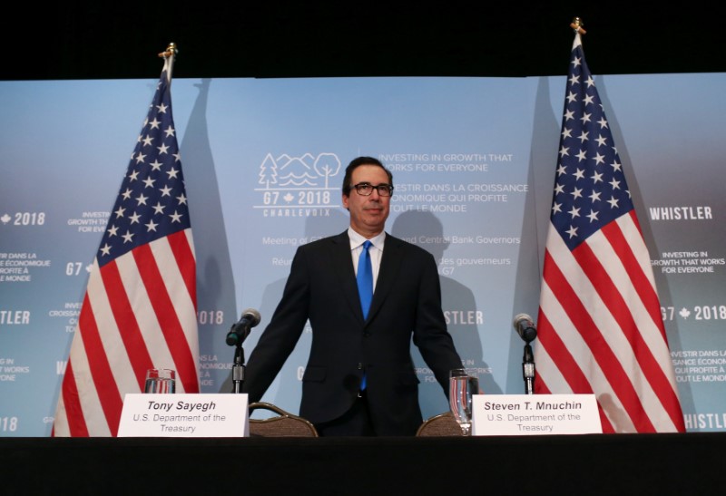 © Reuters. United States Secretary of the Treasury Steven Mnuchin arrives at a news conference after the G7 Finance Ministers Summit in Whistler