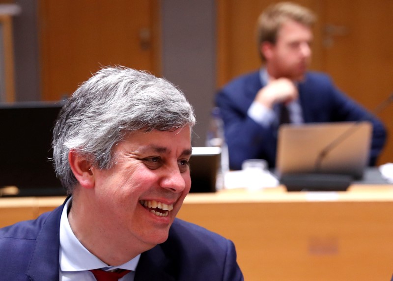 © Reuters. FILE PHOTO: Portugal's Finance Minister and Eurogroup President Centeno attends a eurozone finance ministers meeting in Brussels