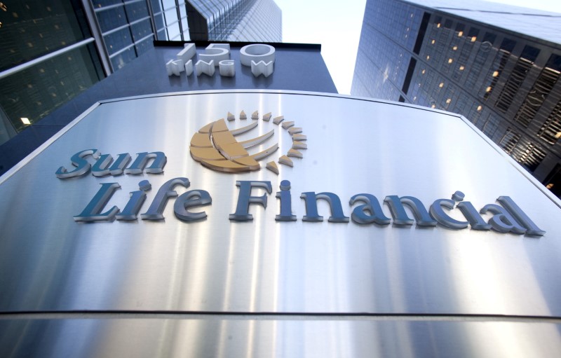 © Reuters. The logo of Sun Life Financial is seen in Toronto