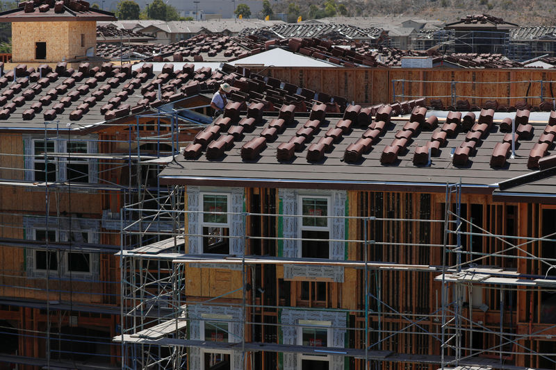 © Reuters. Construção de mais de 600 moradias em Oceanside, no Estado da Califórnia, EUA