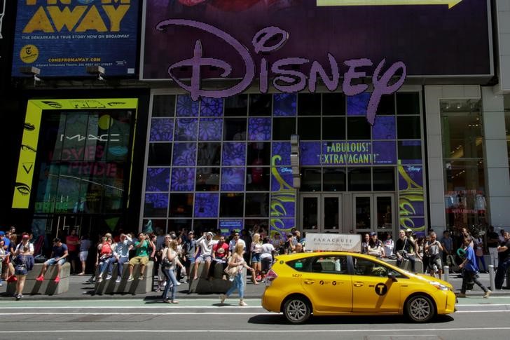 © Reuters. Disney obtiene la aprobación de reguladores EEUU para comprar activos de Fox