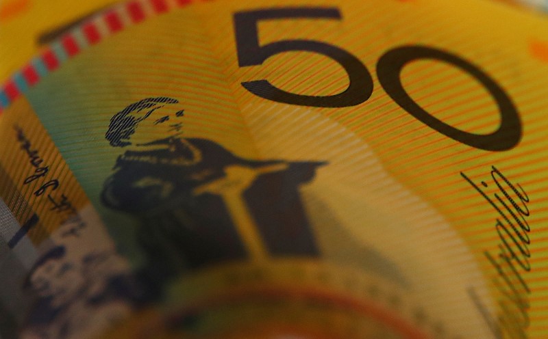 © Reuters. FILE PHOTO: Illustration photo of Australian dollars