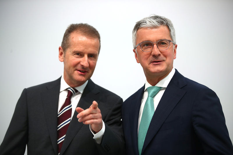 © Reuters. FILE PHOTO: Audi head of the board Diess and CEO Stadler attend company's annual shareholders meeting in Ingolstadt