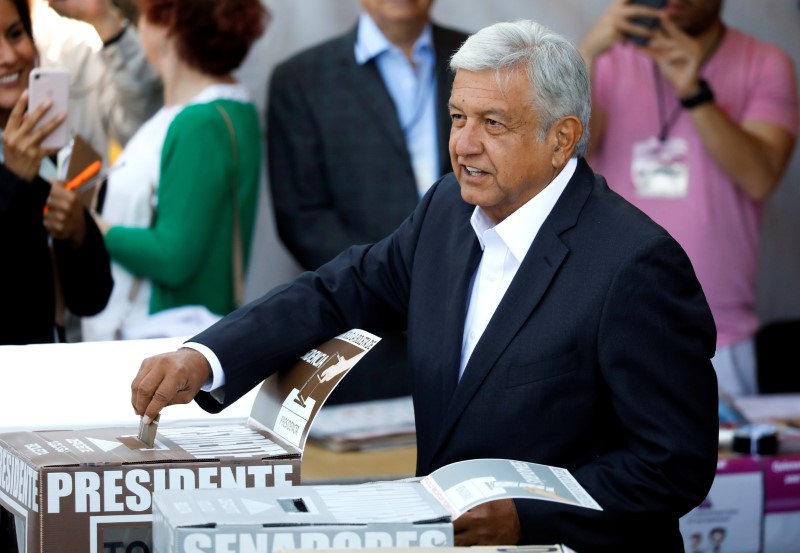 © Reuters. بدء التصويت لاختيار رئيس جديد للمكسيك