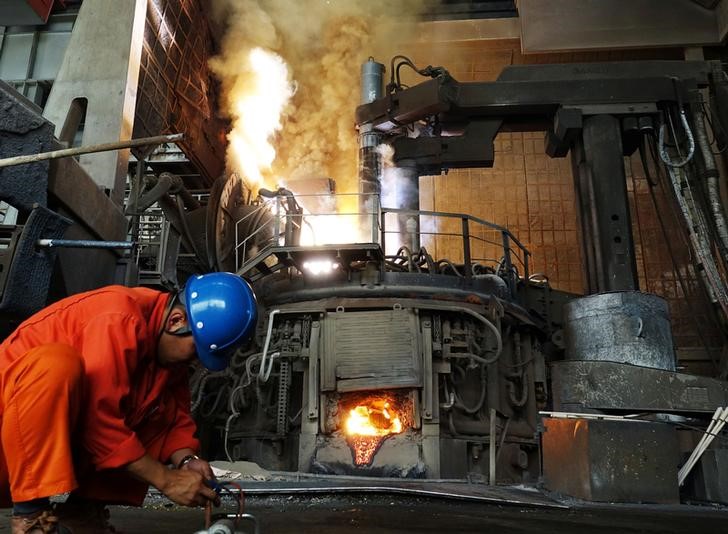 © Reuters. كايشين: تباطؤ نمو قطاع التصنيع الصيني في يونيو مع هبوط طلبيات التصدير