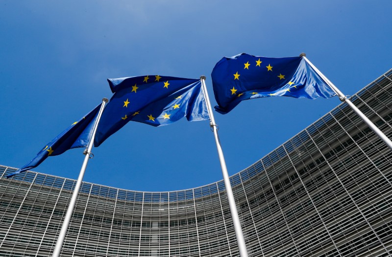 © Reuters. European Union flags flutter outside the EU Commission headquarters in Brussels