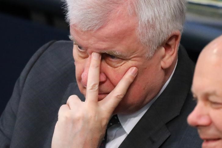 © Reuters. Il ministro dell'Interno tedesco Horst Seehofer