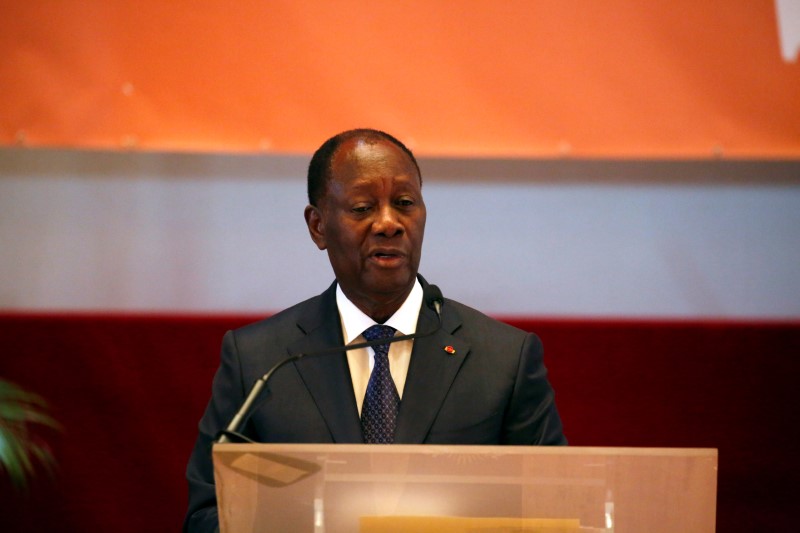 © Reuters. رئيس ساحل العاج يقيل الحكومة بعد خلاف داخل الائتلاف الحاكم