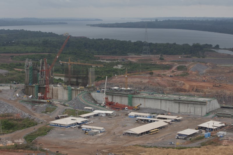 © Reuters. Usina de Belo Monte em construção