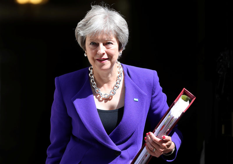 © Reuters. Britain's Prime Minister Theresa May leaves 10 Downing Street in London