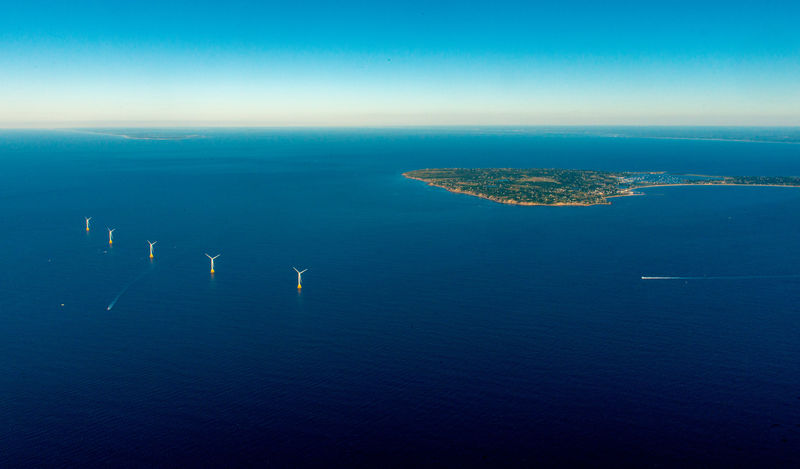 © Reuters. Block Island Wind farm off the coast of Rhode Island, U.S. is pictured in this handout photo