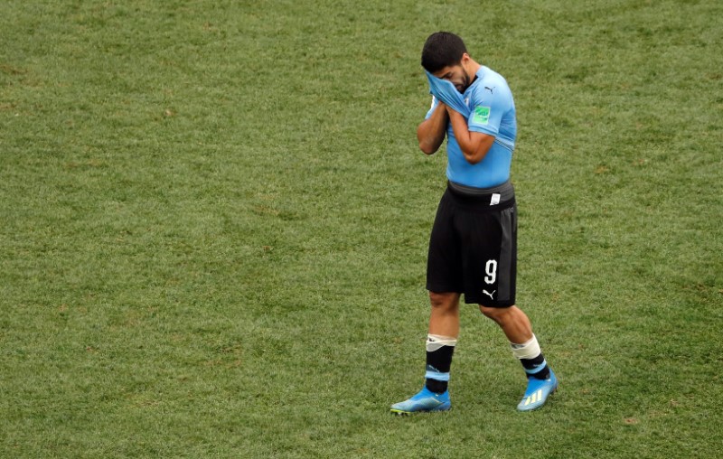 © Reuters. جريزمان يلهم فرنسا للفوز على أوروجواي وبلوغ قبل نهائي كأس العالم