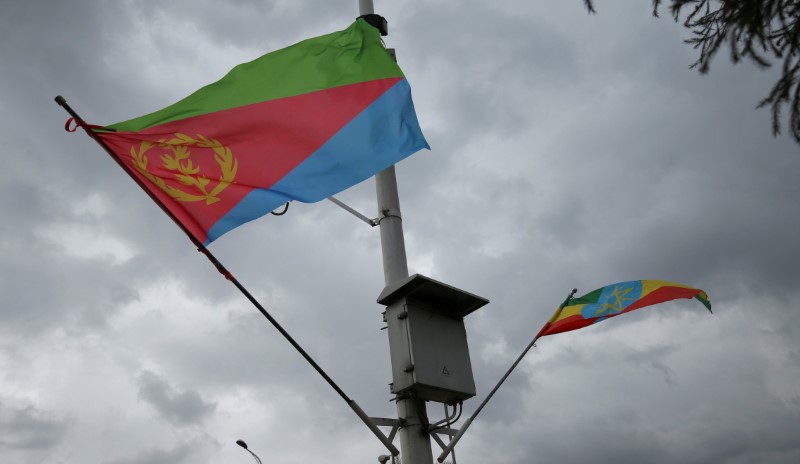 © Reuters. إثيوبيا وإريتريا ستطوران معا موانئ إريترية على البحر الأحمر