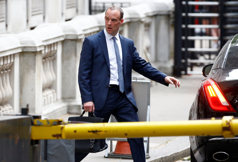 © Reuters. Britain's newly appointed Secretary of State for Exiting the European Union Dominic Raab leaves Downing Street in Westminster, London