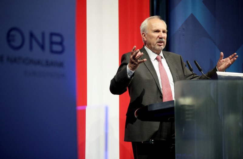 © Reuters. FILE PHOTO - Austria's National Bank, OeNB, Governor Ewald Nowotny speaks during an economics conference in Linz