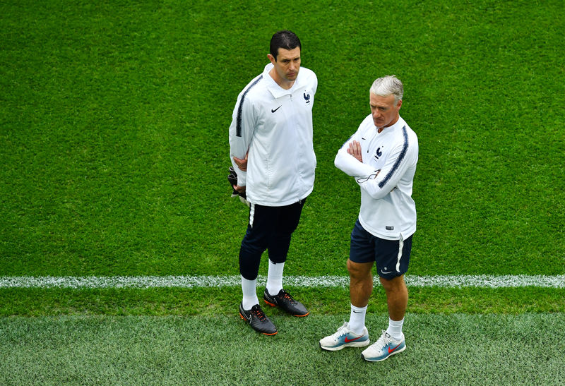 © Reuters. Deschamps dice que Francia está preparada para cualquier sorpresa táctica de Bélgica