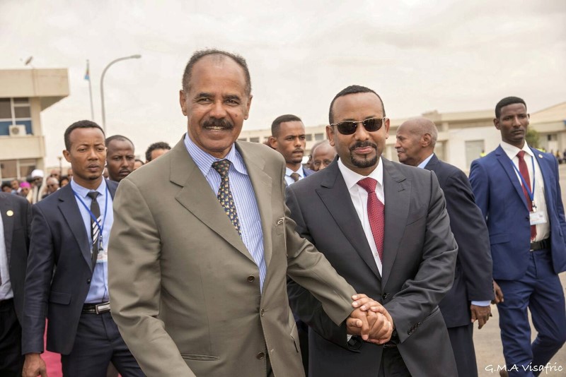 © Reuters. إعادة خطوط الاتصال بين إثيوبيا وإريتريا بعد انقطاع 20 عاما