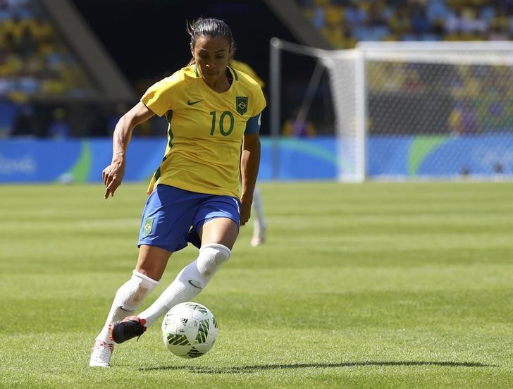 © Reuters. A jogadora brasileira Marta durante jogo da semi-final dos Jogos Olímpicos de 2016 no Rio de Janeiro