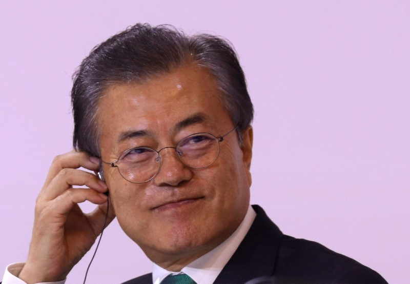 © Reuters. رئيس كوريا الجنوبية يحث بيونجيانج وواشنطن على التحرك لإنهاء البرنامج النووي