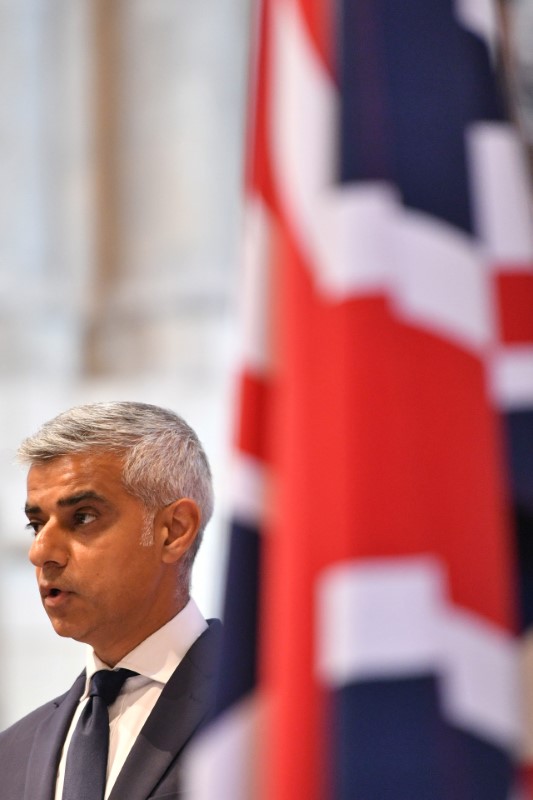 © Reuters. رئيس بلدية لندن: ربط ترامب بين الجريمة والهجرة مناف للعقل