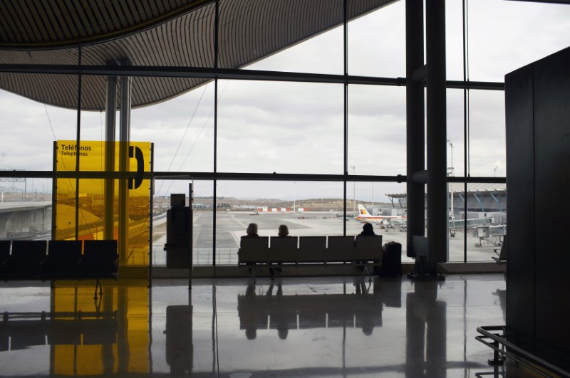 © Reuters. Sindicatos de 'handling' amenazan con paro en aeropuertos españoles en agosto