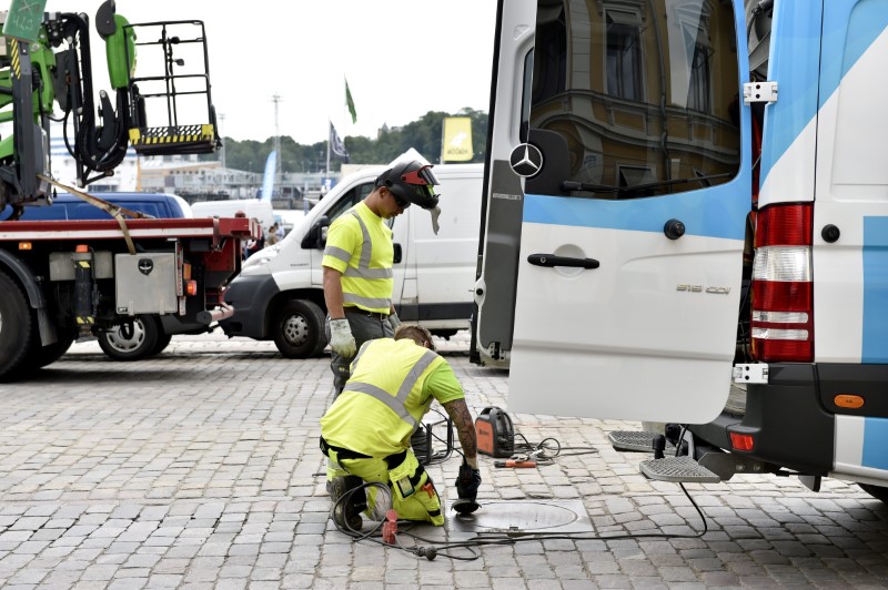 © Reuters. فنلندا تعيد العمل بالضوابط الحدودية قبل قمة بوتين وترامب