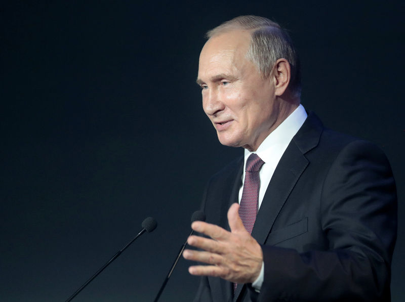 © Reuters. الكرملين: بوتين يشارك في قمة بريكس في جنوب أفريقيا هذا الشهر