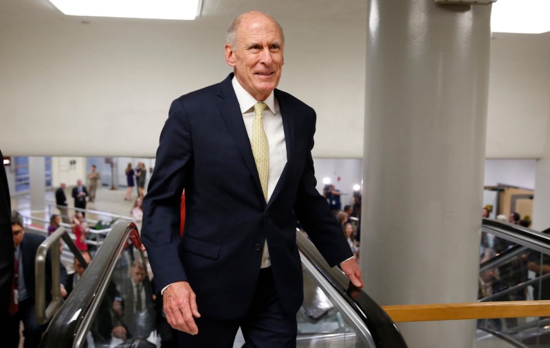 © Reuters. U.S. Director of National Intelligence Coats departs after classified briefing for congressional leaders on the FBI probe into Russia's meddling in the 2016 election on Capitol Hill in Washington