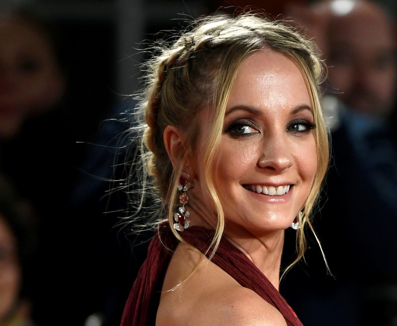 © Reuters. Atriz Joanne Froggatt posa em Londres