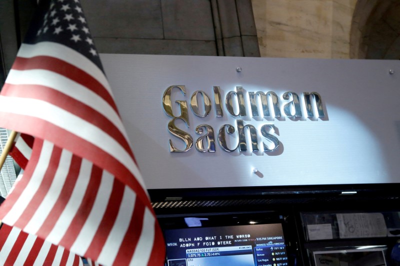 © Reuters. FILE PHOTO: The Goldman Sachs stall on the floor of the New York Stock Exchange