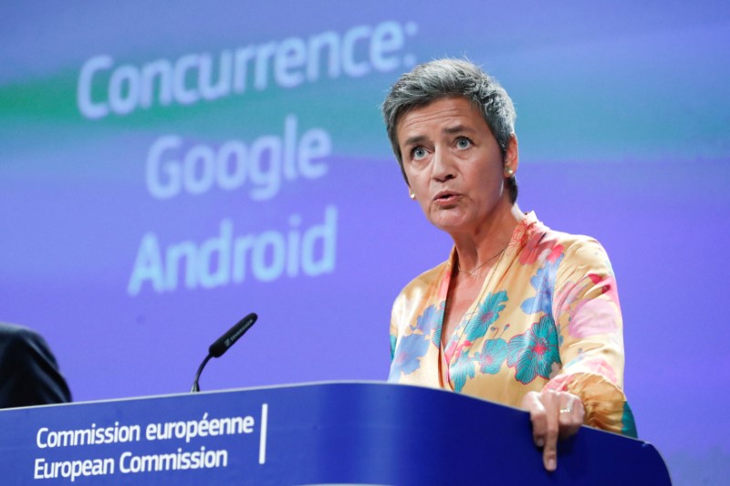 © Reuters. European Competition Commissioner Margrethe Vestager addresses a news conference on Google in Brussels