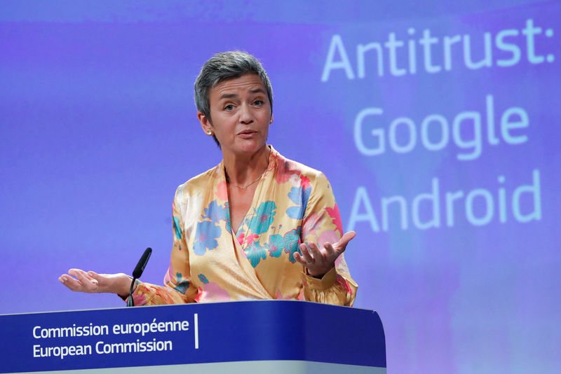 © Reuters. European Competition Commissioner Margrethe Vestager addresses a news conference on Google in Brussels