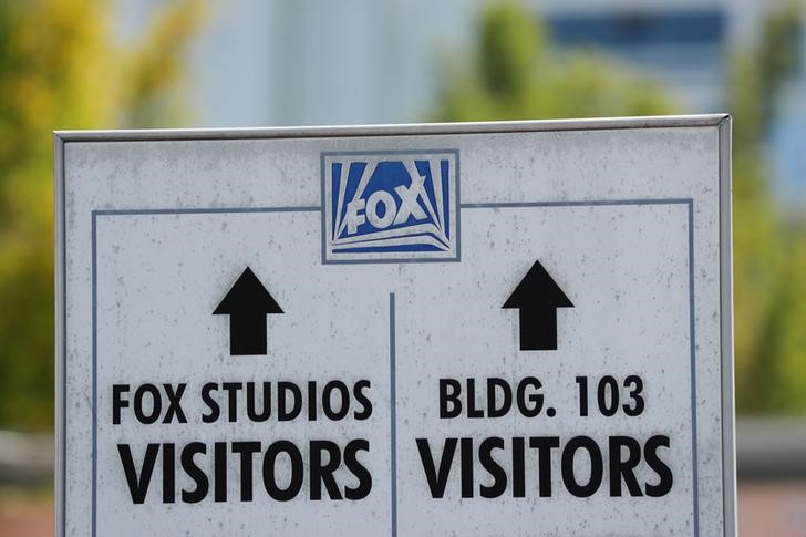 © Reuters. A sign pointing directions is shown at the entrance to Fox Studios in Los Angeles