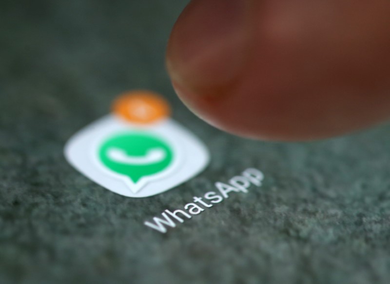 © Reuters. The WhatsApp app logo is seen on a smartphone in this illustration