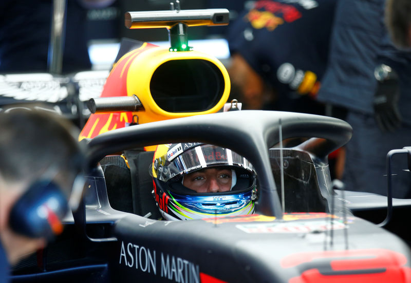 © Reuters. ريتشياردو الأسرع في التجارب الحرة بسباق ألمانيا لفورمولا 1