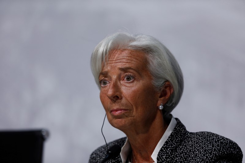 © Reuters. IMF Managing Director Lagarde attends a news conference in Buenos Aires