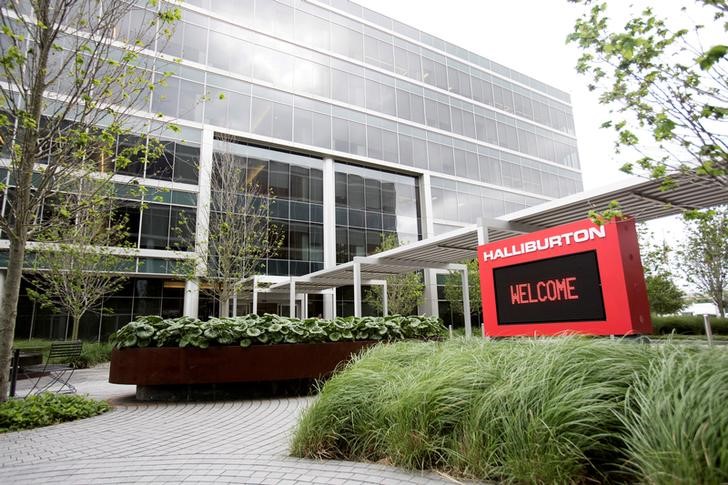 © Reuters. FILE PHOTO: Halliburton’s campus in Houston, Texas