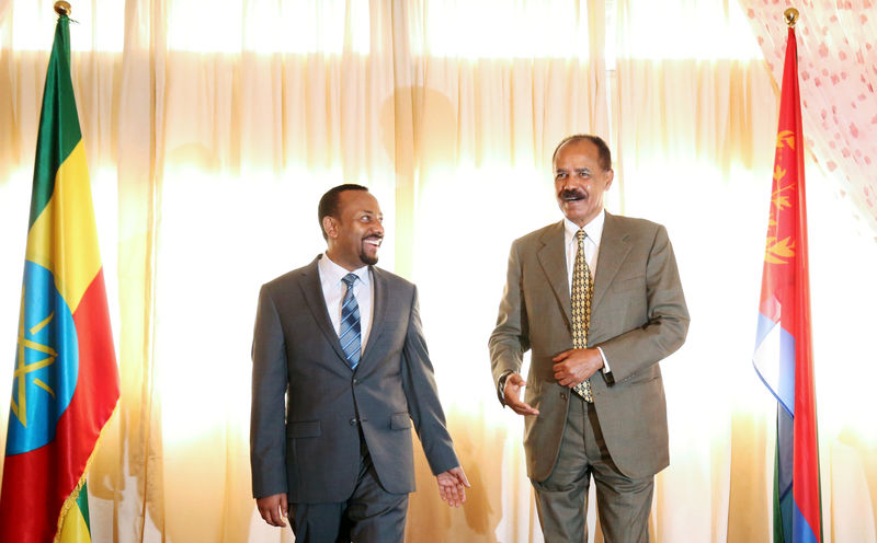 © Reuters. الإمارات ترحب بالتقارب بين زعيمي إثيوبيا وإريتريا