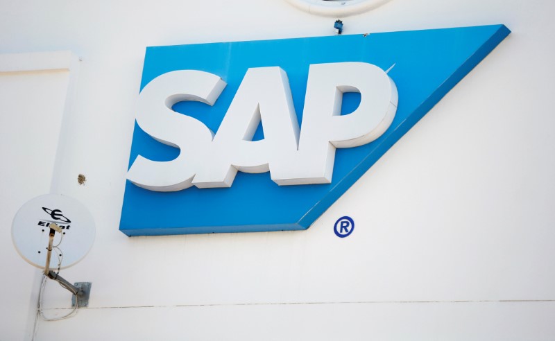 © Reuters. SAP logo is seen at SAP company offices in Woodmead, Johannesburg, South Africa
