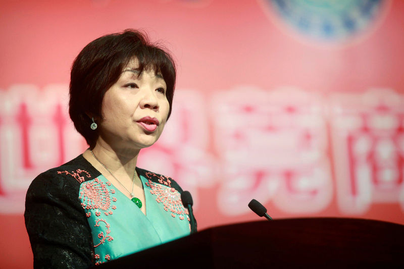 © Reuters. Hong Kong billionaire Pollyanna Chu, co-founder of Kingston Financial Group speaks at the World Dongguan Entrepreneurs Conference in Dongguan