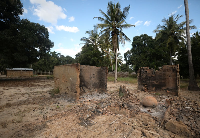 © Reuters. تحقيق-قطع الرؤوس في موزامبيق ينذر بخطر تشدد إسلامي في مناطق اكتشاف الغاز