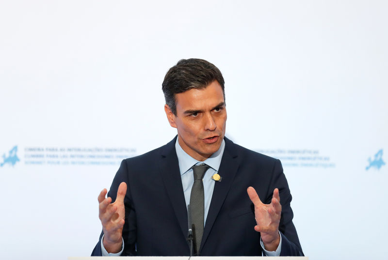 © Reuters. Sánchez concede entrevista em Lisboa