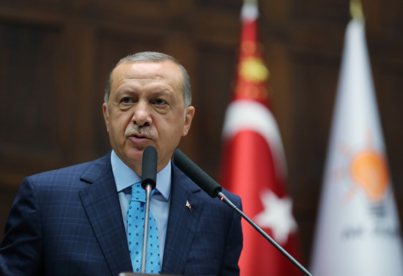 © Reuters. أردوغان: تركيا لن تتراجع في مواجهة العقوبات الأمريكية