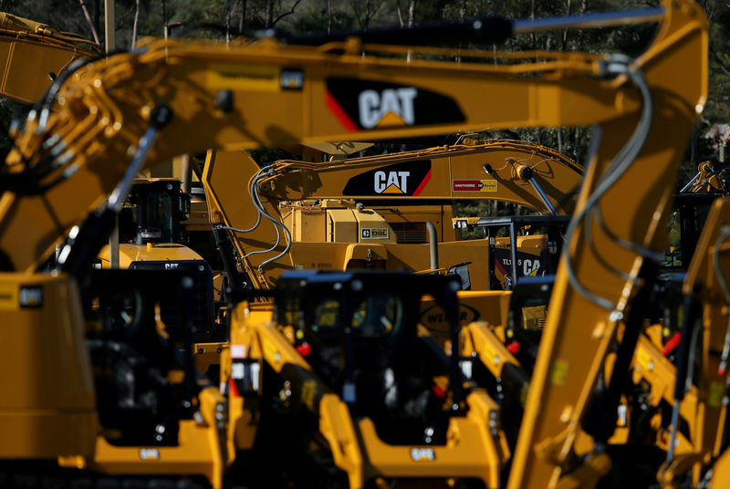 © Reuters. FILE PHOTO: Caterpillar equipment at a retail site in San Diego California