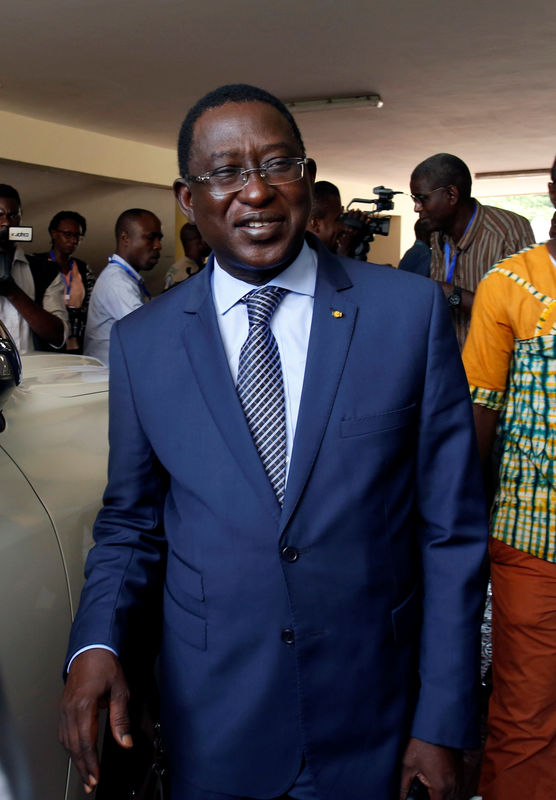 © Reuters. المعارضة: انتخابات مالي ستشهد جولة إعادة بين الرئيس كيتا وسيسي