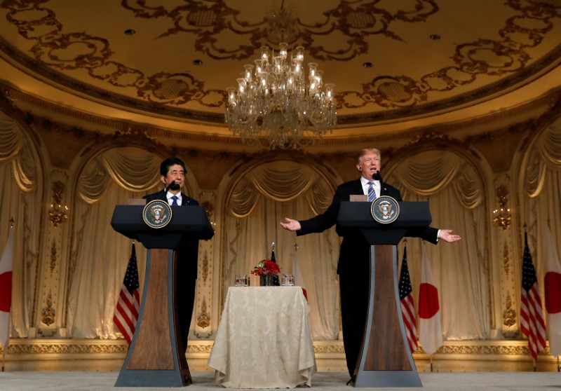 © Reuters. FILE PHOTO: U.S. President Trump speaks as he hosts a joint news conference with Japan's PM Abe in Palm Beach