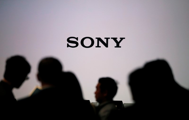 © Reuters. Jornalistas aguardam a conferência de imprensa do novo presidente e CEO da Sony