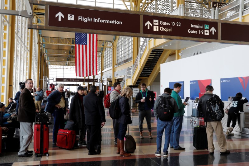 © Reuters. Aeroporto Ronald Reagan, em Washington