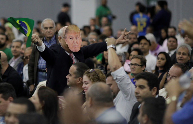 © Reuters. Campaña presidencial de candidato de extrema derecha recibe menos cobertura en Brasil